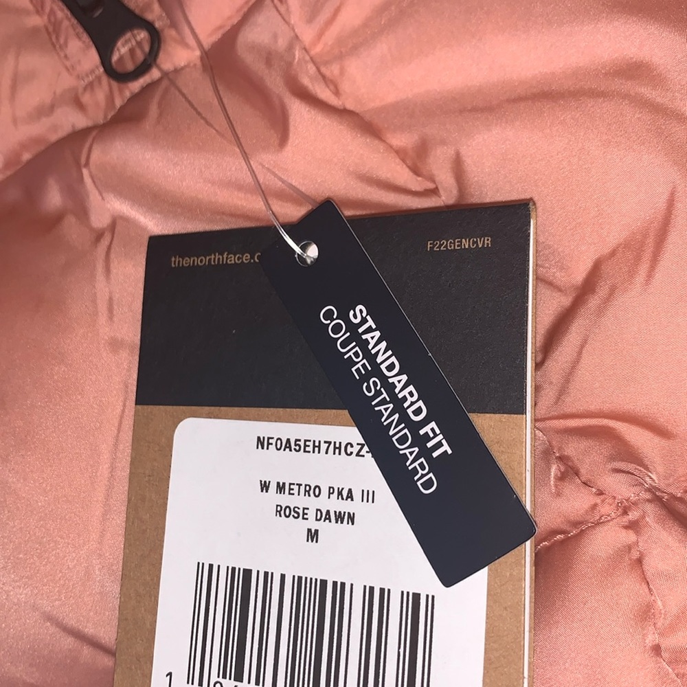 NWT The North Face Metropolis III Down Parka, Medium - Picture 16 of 16